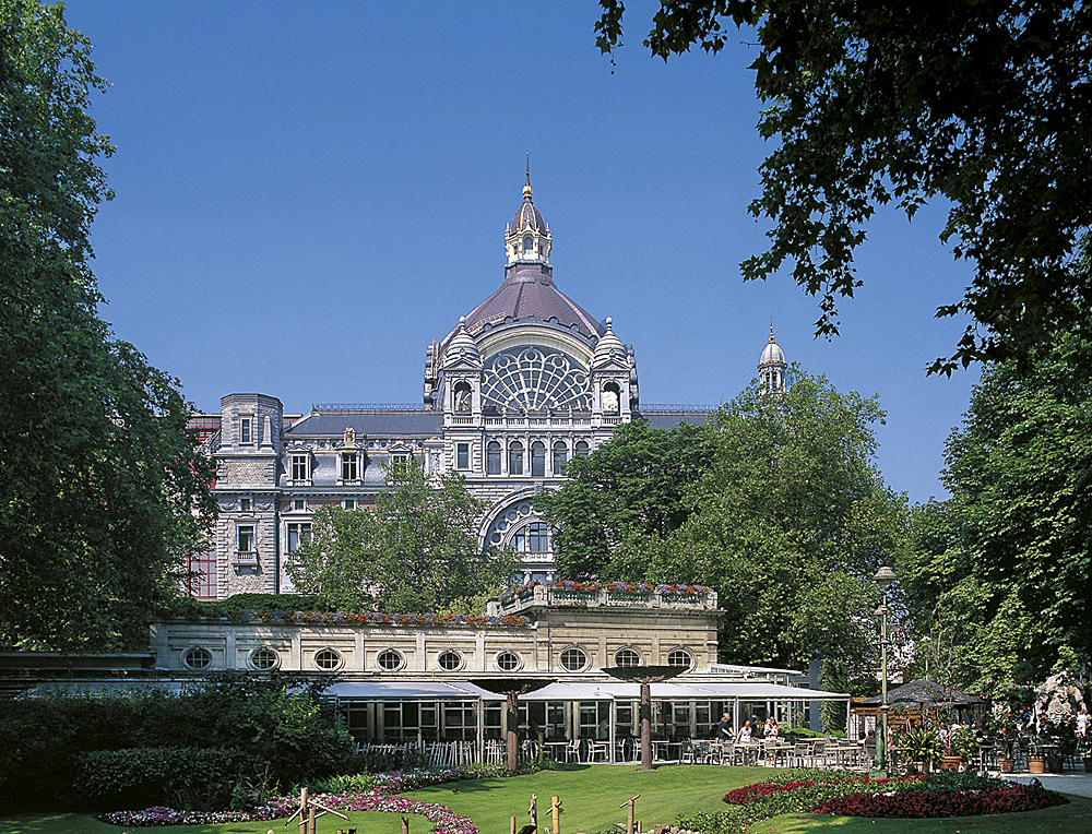 ANTWERPEN, Centraal Station en dierentuin