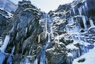 Little frozen cascades at the foot of the Robertville dam